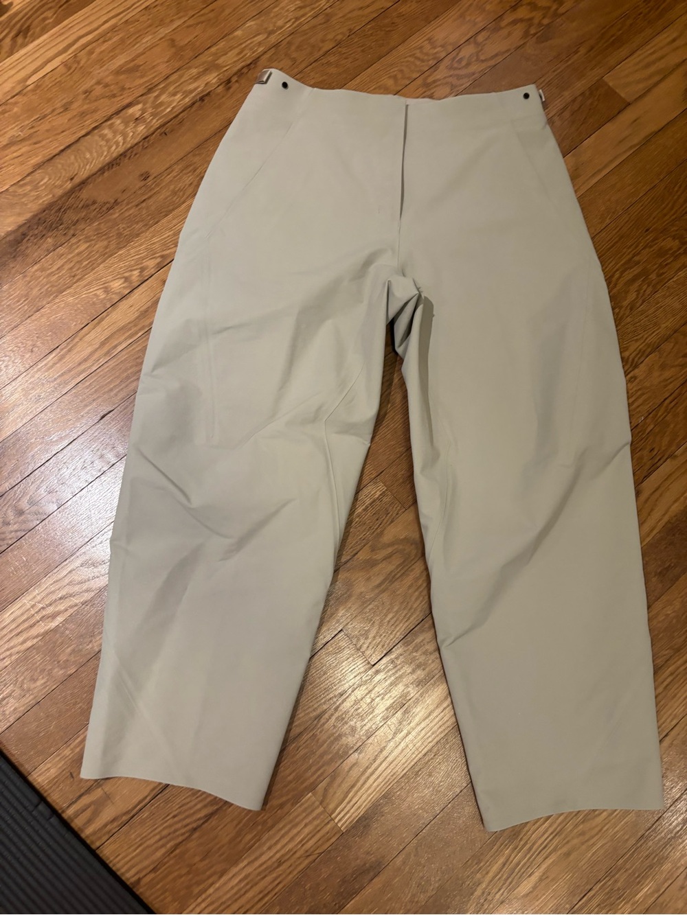 Arc'teryx Women's Tan Relaxed-Fit Dias Pant - Picture 3 of 9